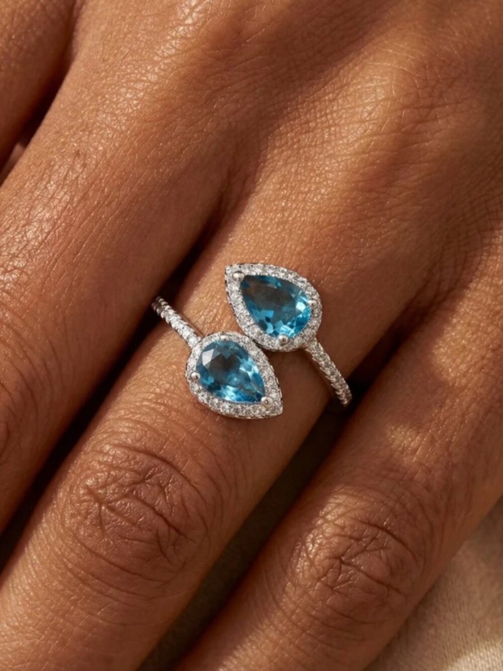 NEW 18k White Gold Aquamarine Diamond Ring Band Teardrop Ring Water Drop Ring